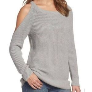 Treasure & Bond Asymmetrical Cold Shoulder Sweater gray size medium